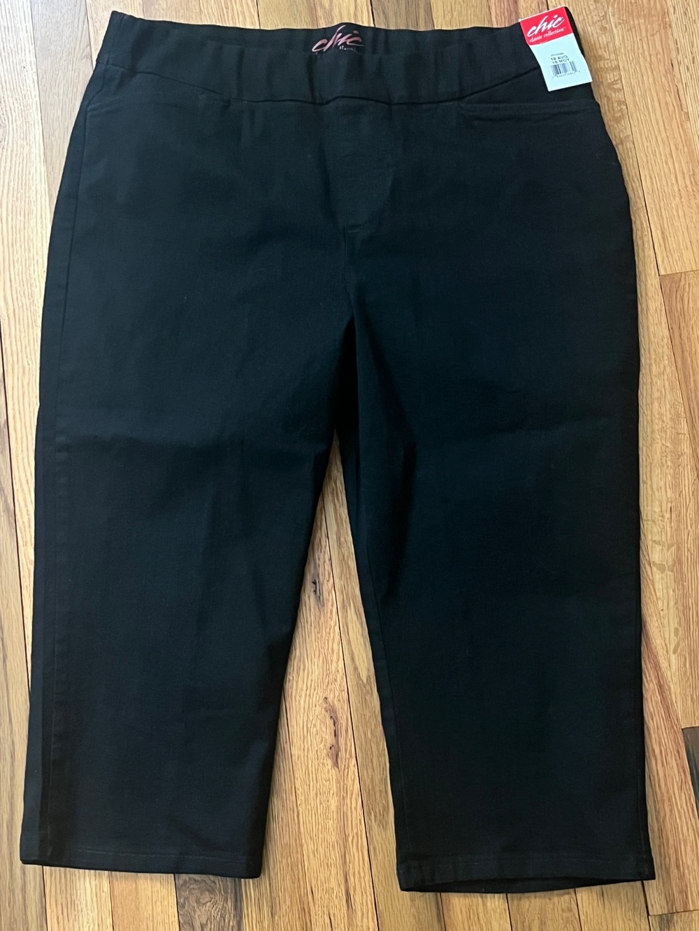 Chic Classic Collection Women's Easy Fit Elastic Waist cropped pants capris